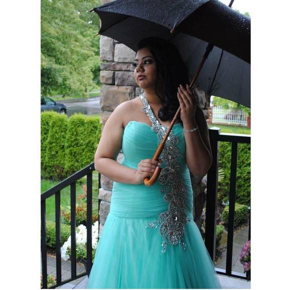 Meet your Posher, Jessica - Picture 1 of 1